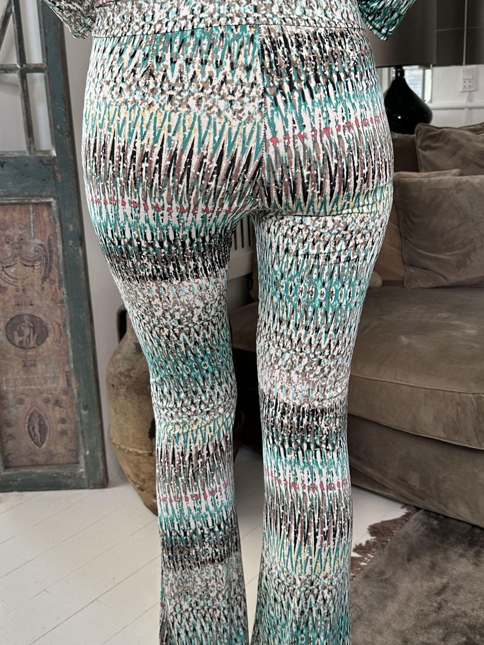 Celia pants - Elastiske bukser i flot mønster